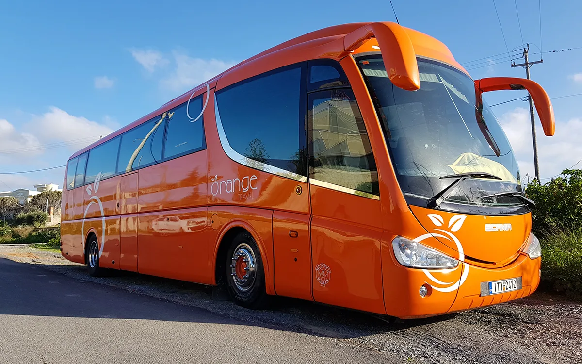 Alexandra zaprasza do biura w Hersonisos